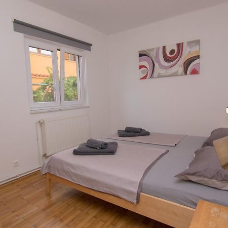 Apartment Krk Eksteriør billede
