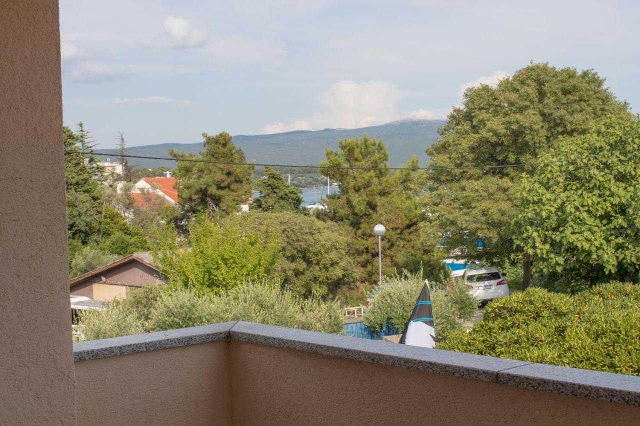 Apartment Krk Eksteriør billede